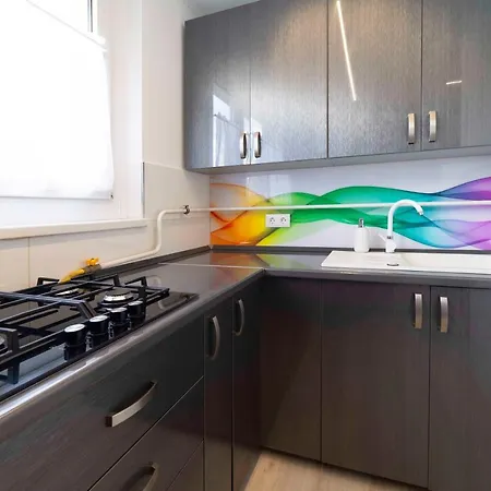 Comfort 66 - Real-life 3-room Family With 4 Beds Мишкольц