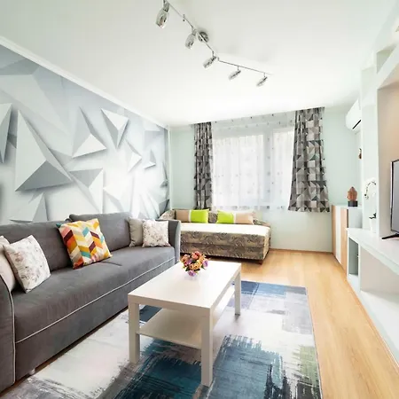 Comfort 66 - Real-life 3-room Family With 4 Beds Мишкольц