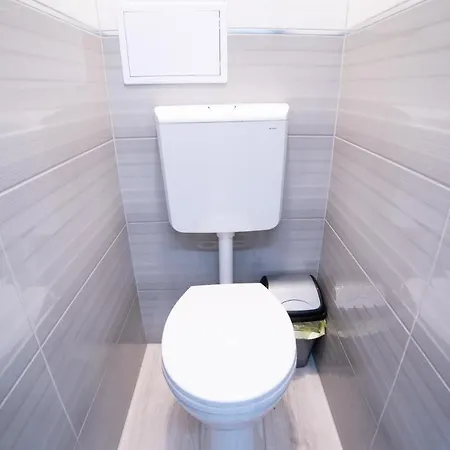 Апартаменты Comfort 66 - Real-life 3-room Family With 4 Beds *