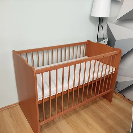 Comfort 66 - Real-life 3-room Family With 4 Beds Мишкольц