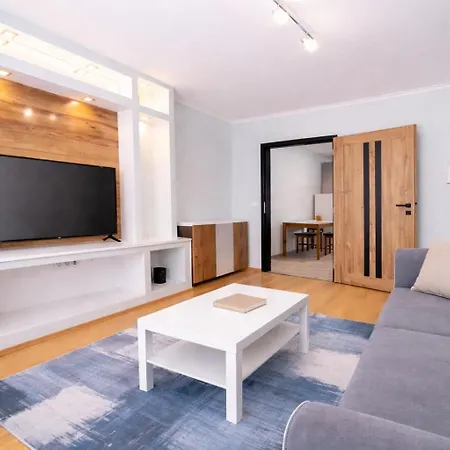 Comfort 66 Large Family דירה מישקולץ
